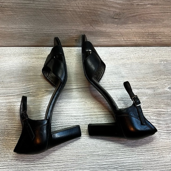 Black leather Naturalizer Nettle open toe ankle buckle strapped heels size 9 - Picture 6 of 10